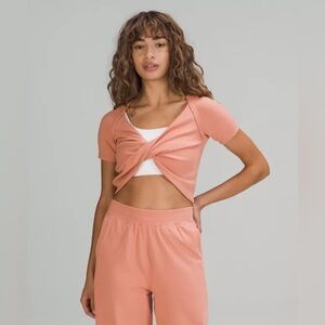 Lululemon LA twist front crop top